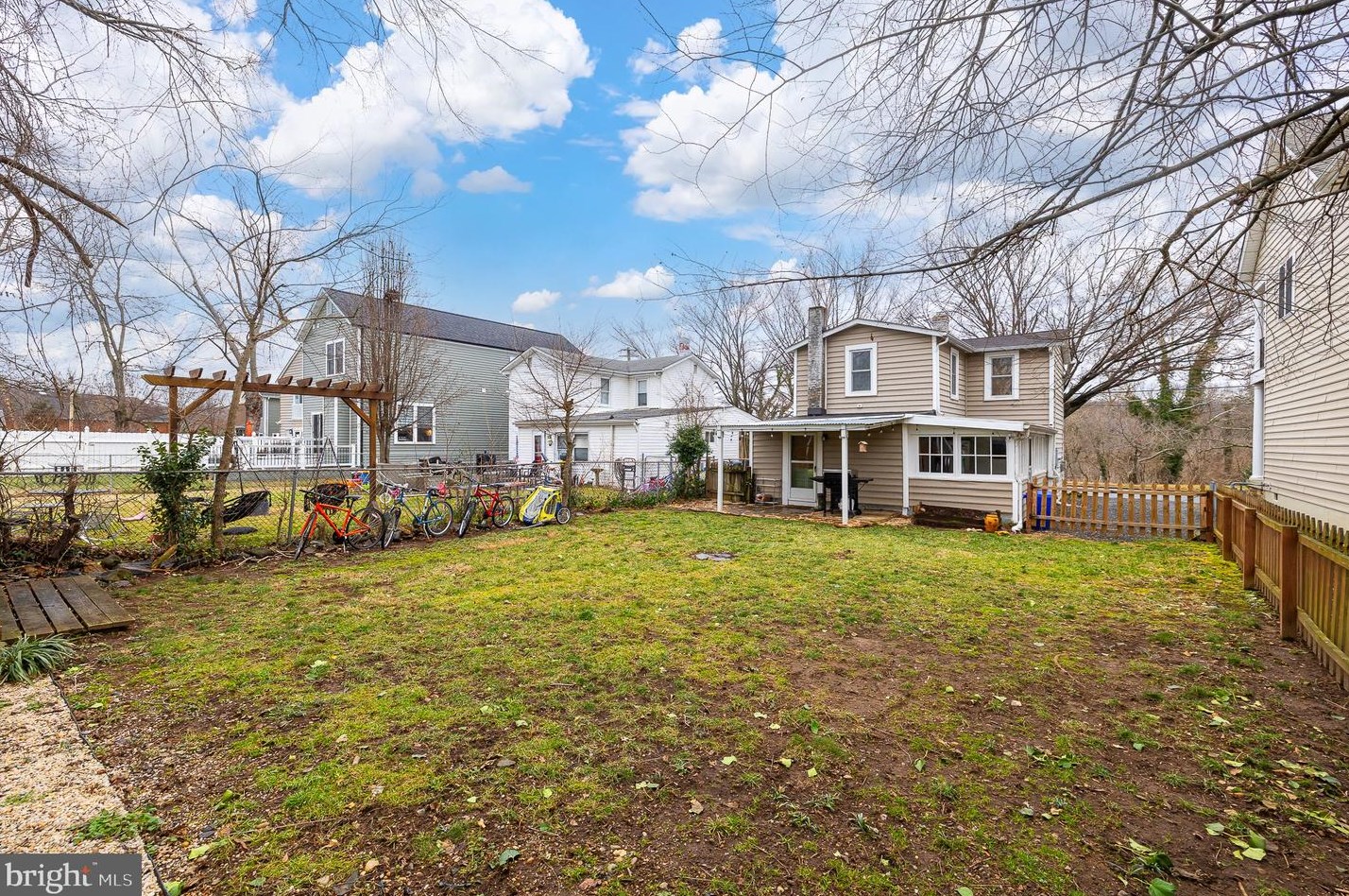 2622 Caroline St, Fredericksburg VA  22401-3229 exterior