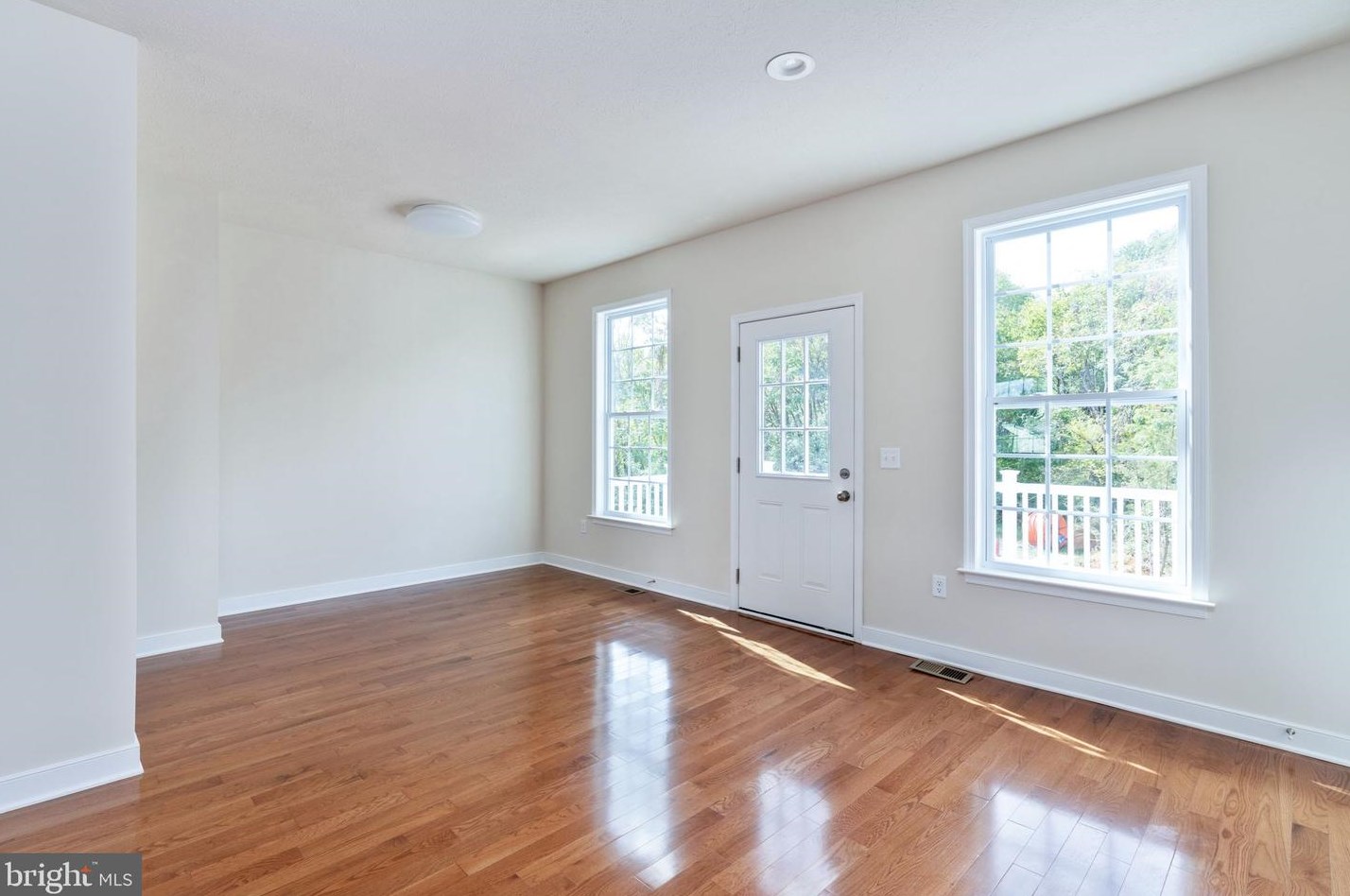 1006 Wicklow Dr, Fredericksburg VA  22401-2722 exterior