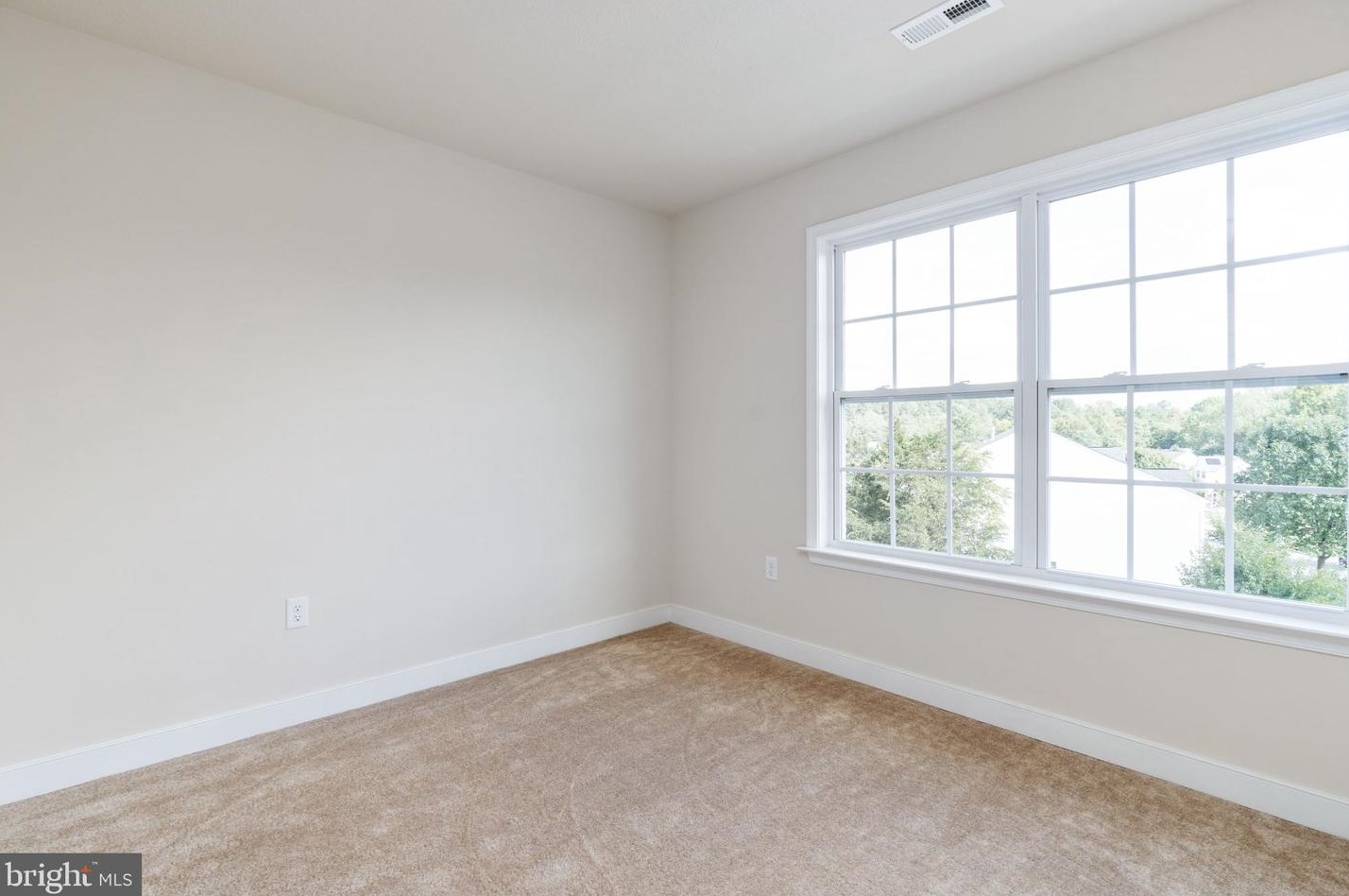 1006 Wicklow Dr, Fredericksburg VA  22401-2722 exterior
