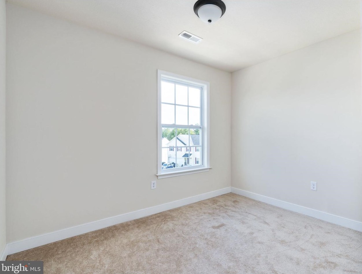1006 Wicklow Dr, Fredericksburg VA  22401-2722 exterior