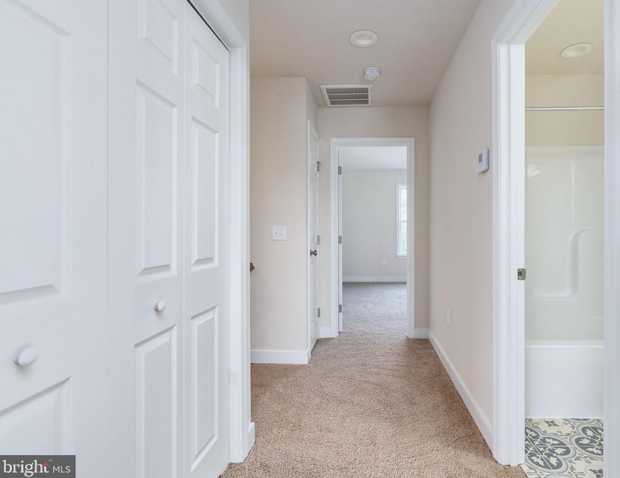 1006 Wicklow Dr, Fredericksburg VA  22401-2722 exterior