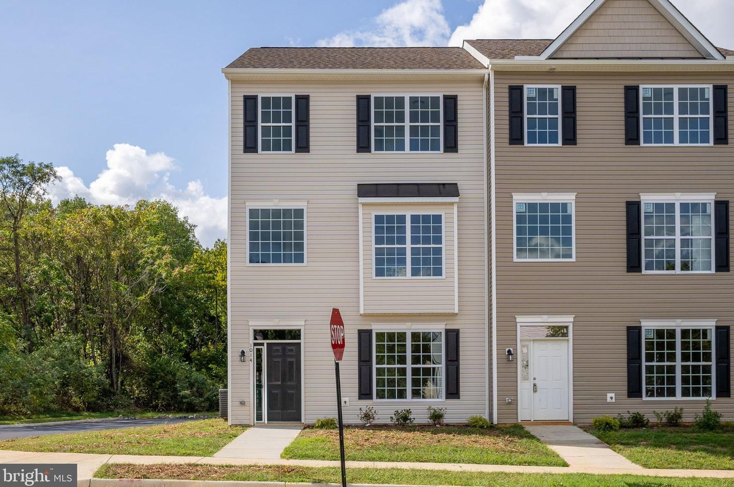 1006 Wicklow Dr, Fredericksburg VA  22401-2722 exterior