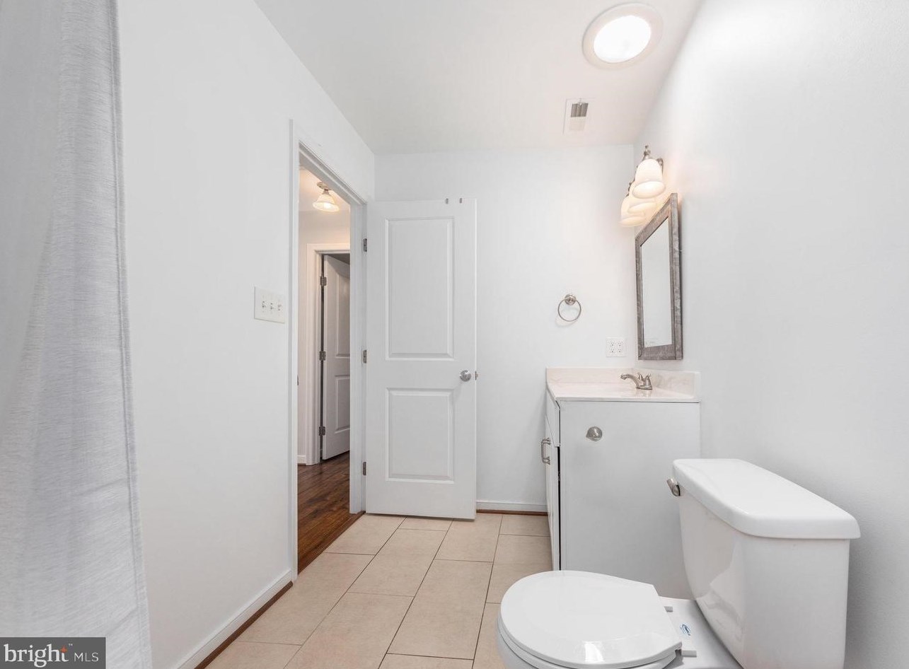 1805 Washington Ave, Fredericksburg VA  22401-3550 exterior