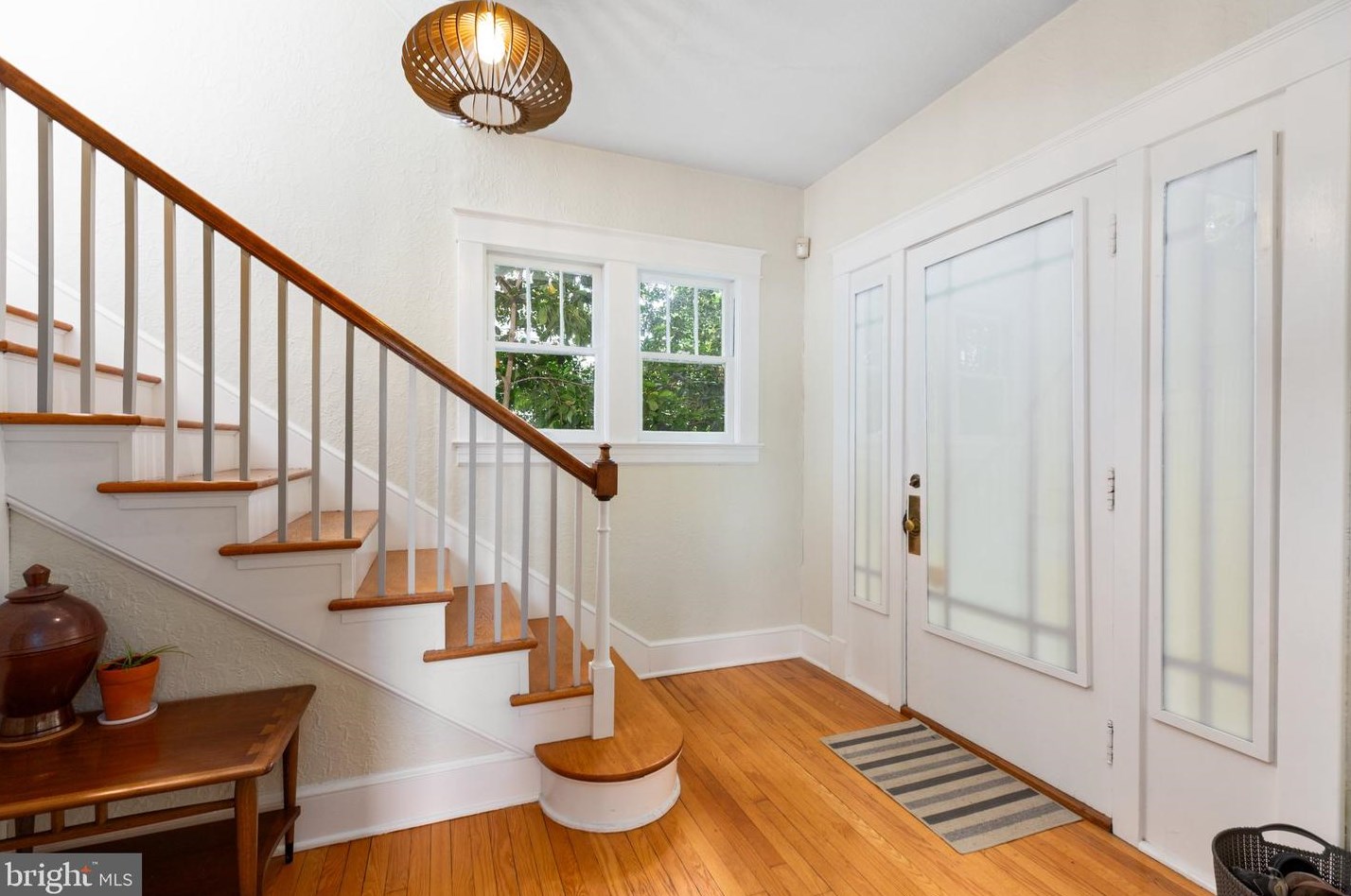 827 Marye St, Fredericksburg VA  22401-5626 exterior