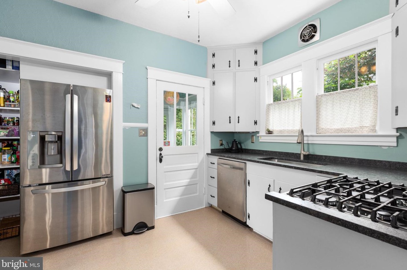 827 Marye St, Fredericksburg VA  22401-5628 exterior