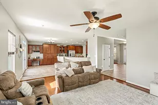 1207 Hearthstone Dr, Fredericksburg, VA 22401 - Photo 13