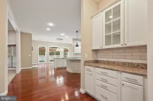 1019 E Kensington Cir, Fredericksburg, VA 22401 - Photo 13