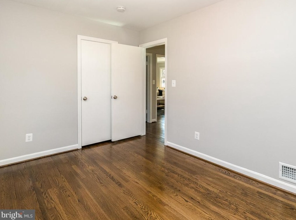 10126 Dwight Ave, Fairfax VA  22032-1034 exterior