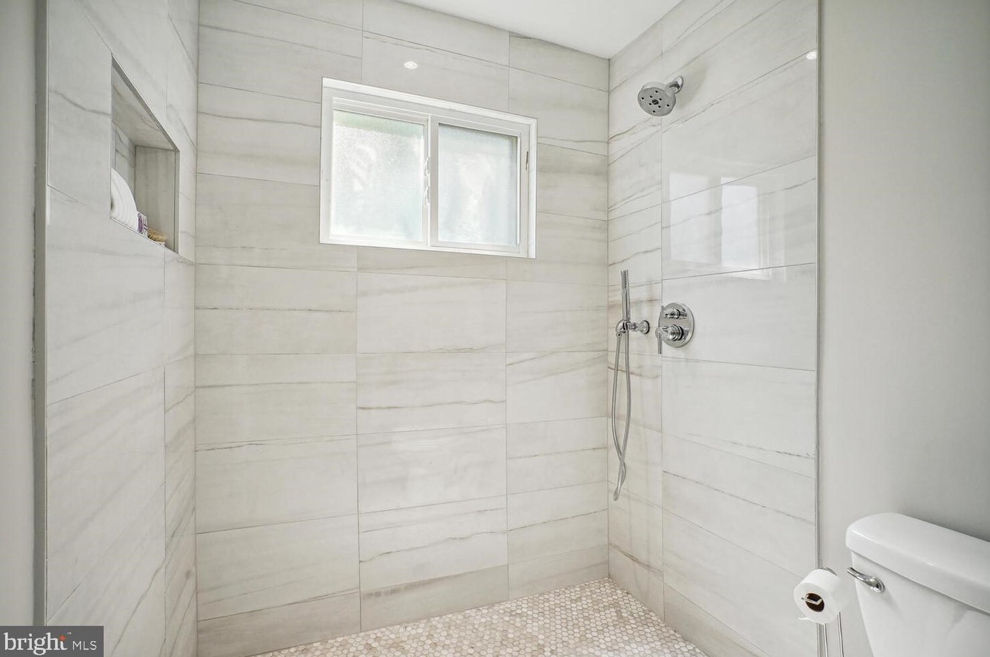 3605 Parklane Rd, Fairfax VA  22030-1828 exterior