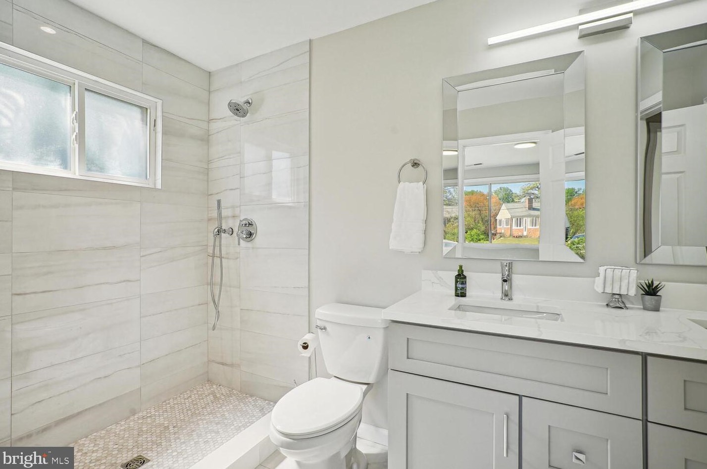 3605 Parklane Rd, Fairfax VA  22030-1828 exterior