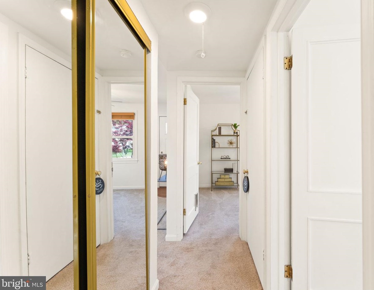 4109 Chestnut St, Fairfax VA  22030-5204 exterior