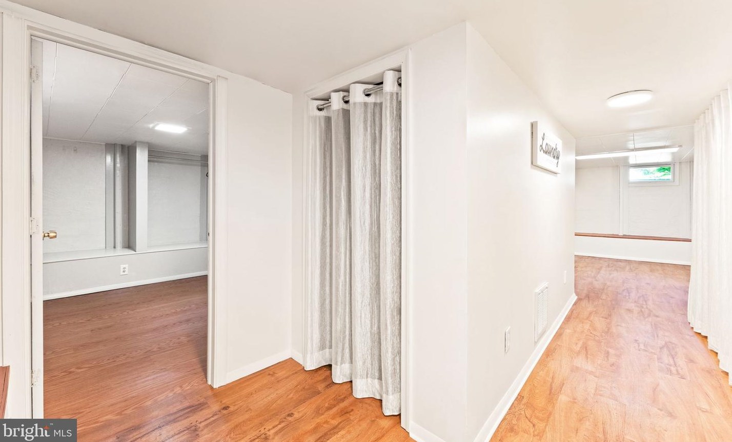 4109 Chestnut St, Fairfax VA  22030-5204 exterior