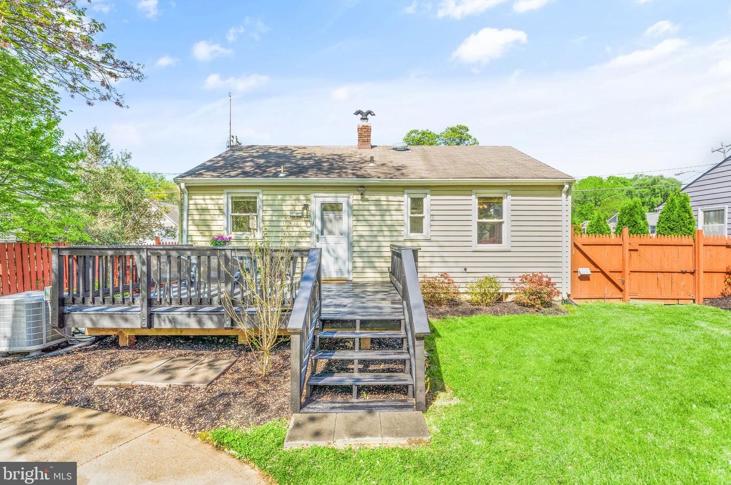 4109 Chestnut St, Fairfax VA  22030-5204 exterior