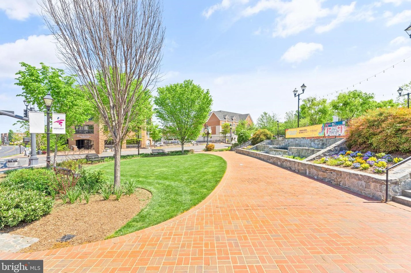 4109 Chestnut St, Fairfax VA  22030-5204 exterior