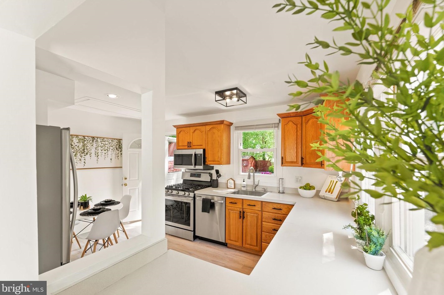 4109 Chestnut St, Fairfax VA  22030-5204 exterior