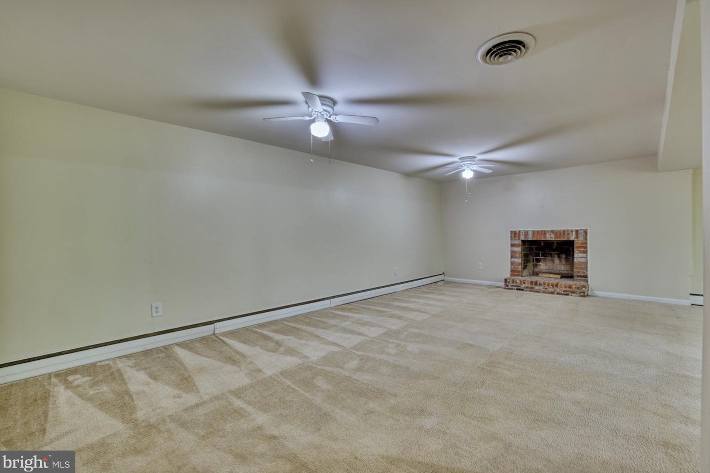 10120 Spring Lake Ter, Fairfax VA  22030-2038 exterior