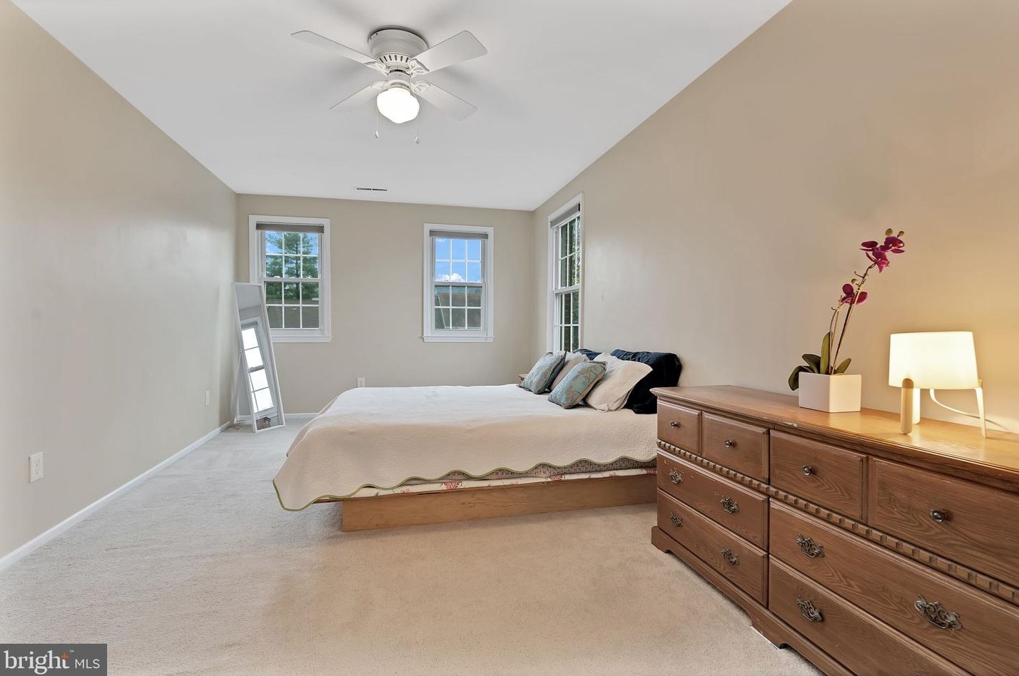 10545 Assembly Dr, Fairfax VA  22030-2701 exterior