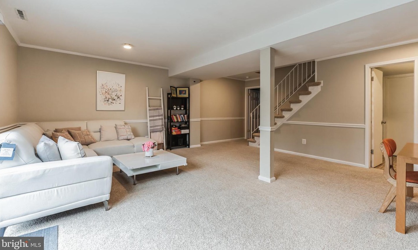 10545 Assembly Dr, Fairfax VA  22030-2701 exterior