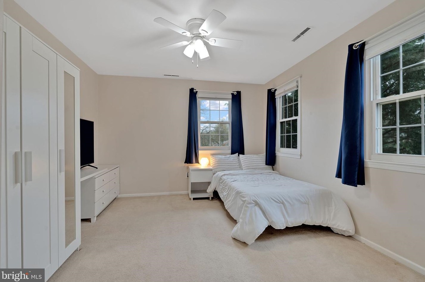 10545 Assembly Dr, Fairfax VA  22030-2701 exterior