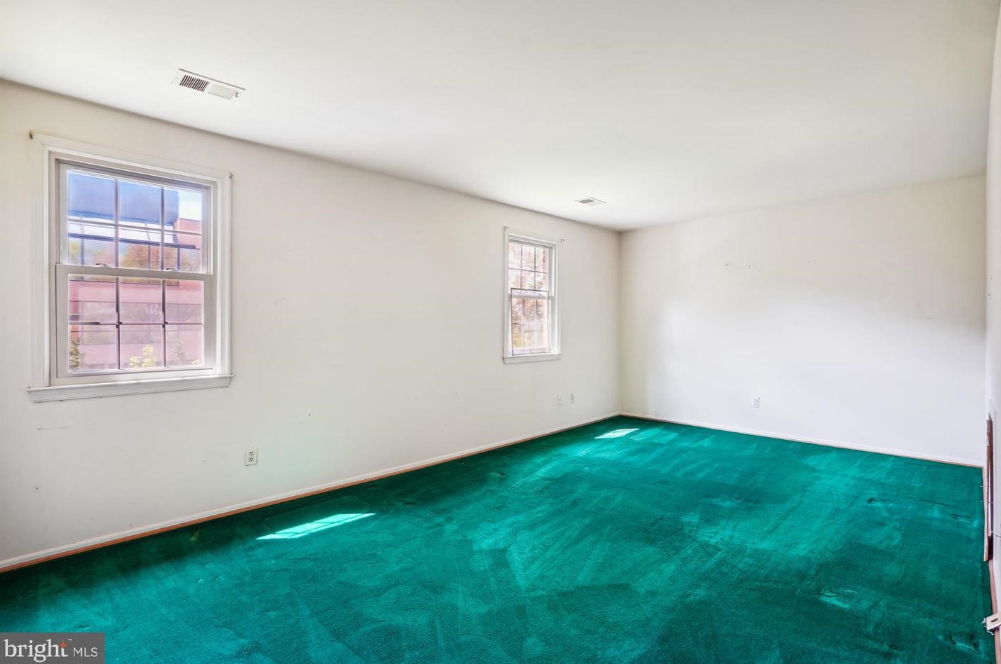 10517 Assembly Dr, Fairfax VA  22030-2701 exterior