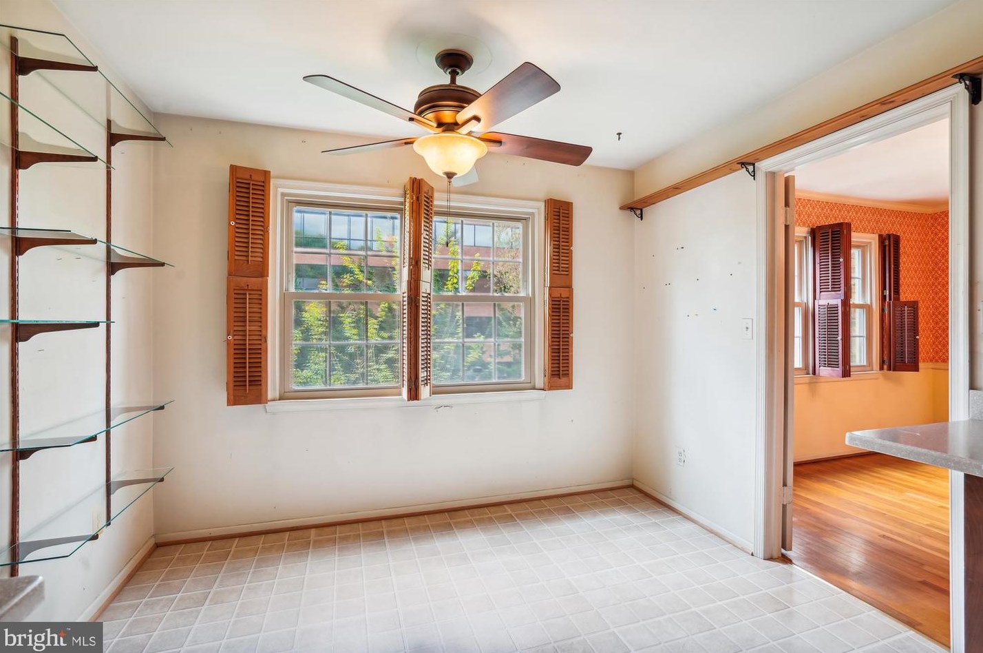 10517 Assembly Dr, Fairfax VA  22030-2701 exterior