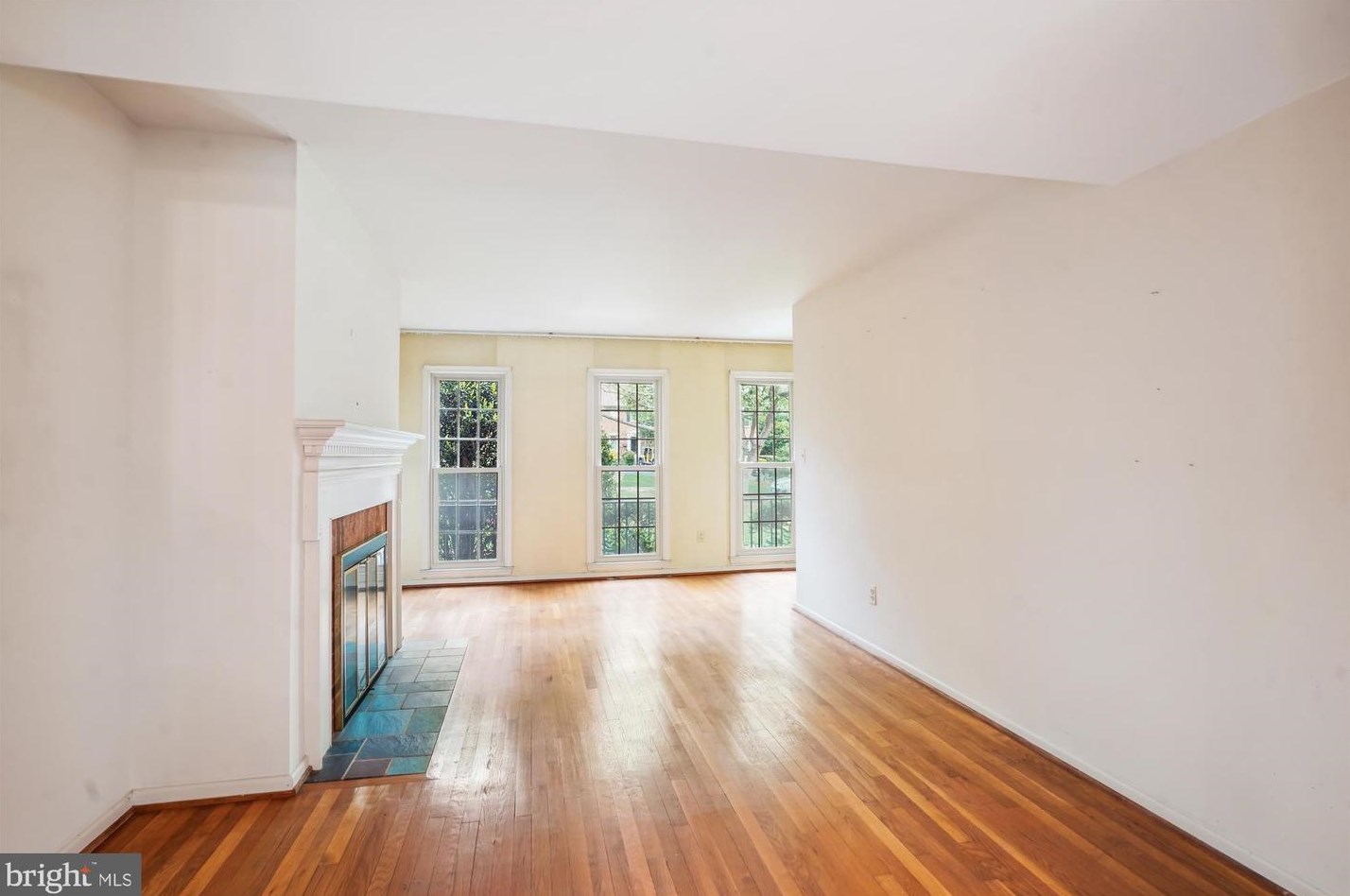 10517 Assembly Dr, Fairfax VA  22030-2701 exterior