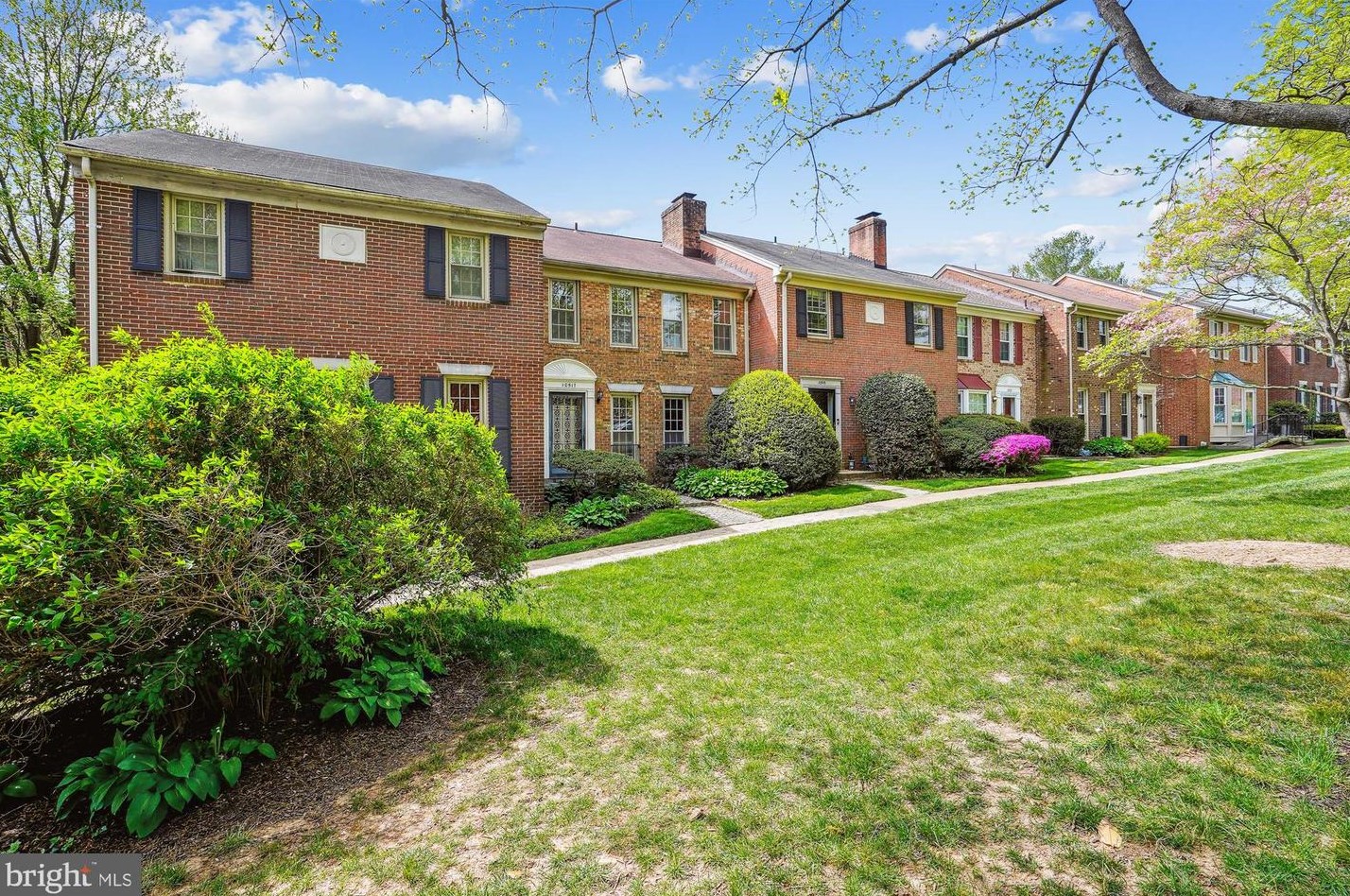 10517 Assembly Dr, Fairfax VA  22030-2701 exterior