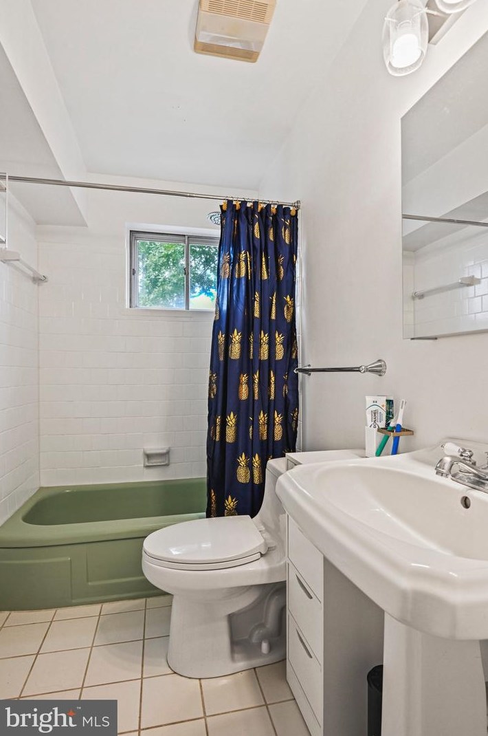 10318 Cleveland St, Fairfax VA  22030-3629 exterior