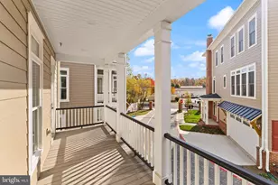 10634 Pocket Pl, Fairfax, VA 22030 - Photo 3