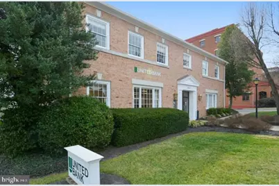 4021 University Drive #201, Fairfax, VA 22030 - Photo 1