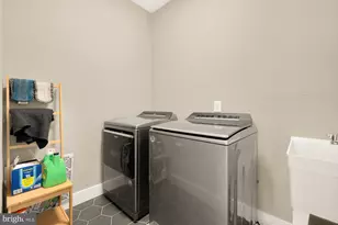 10602 Oak Pl, Fairfax, VA 22030 - Photo 31