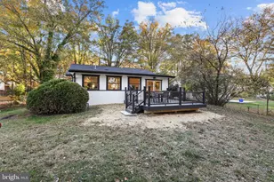 10404 Forest Ave, Fairfax, VA 22030 - Photo 31