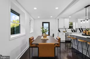 10404 Forest Ave, Fairfax, VA 22030 - Photo 17