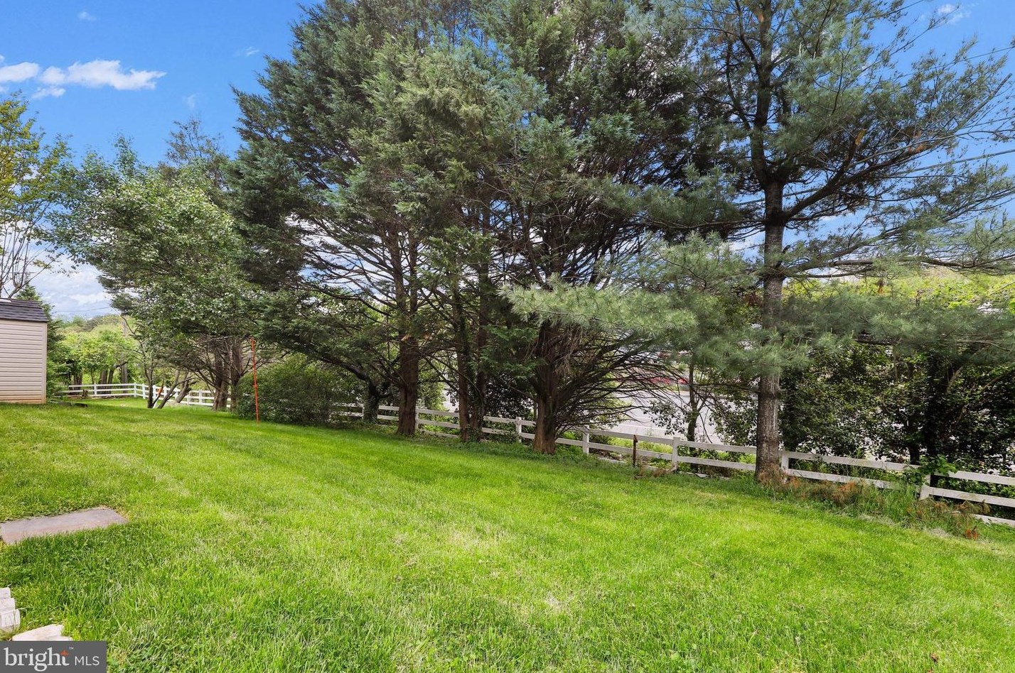 7333 Hazelwood Ct, Warrenton VA  20187-4140 exterior