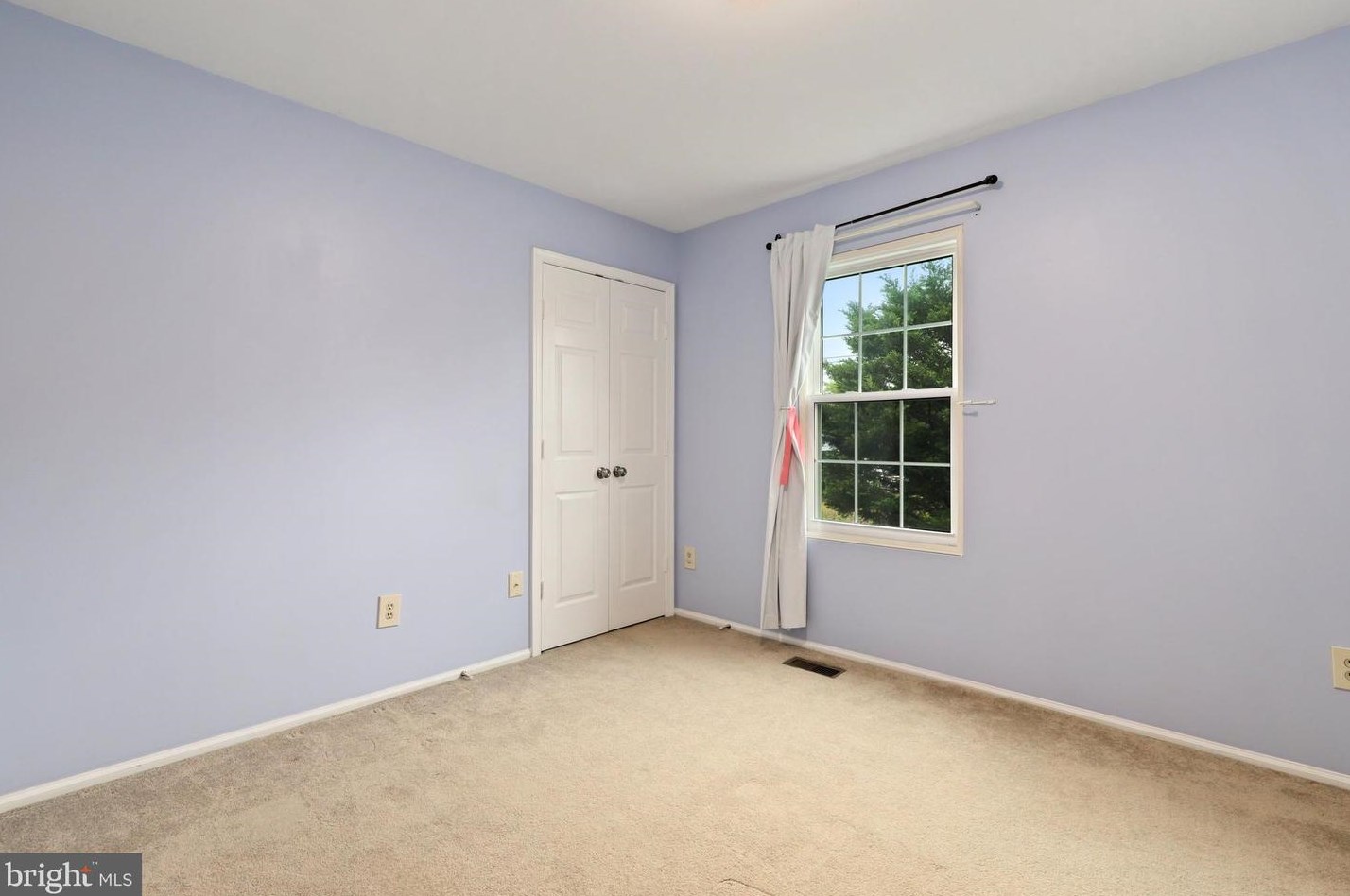 7333 Hazelwood Ct, Warrenton VA  20187-4140 exterior