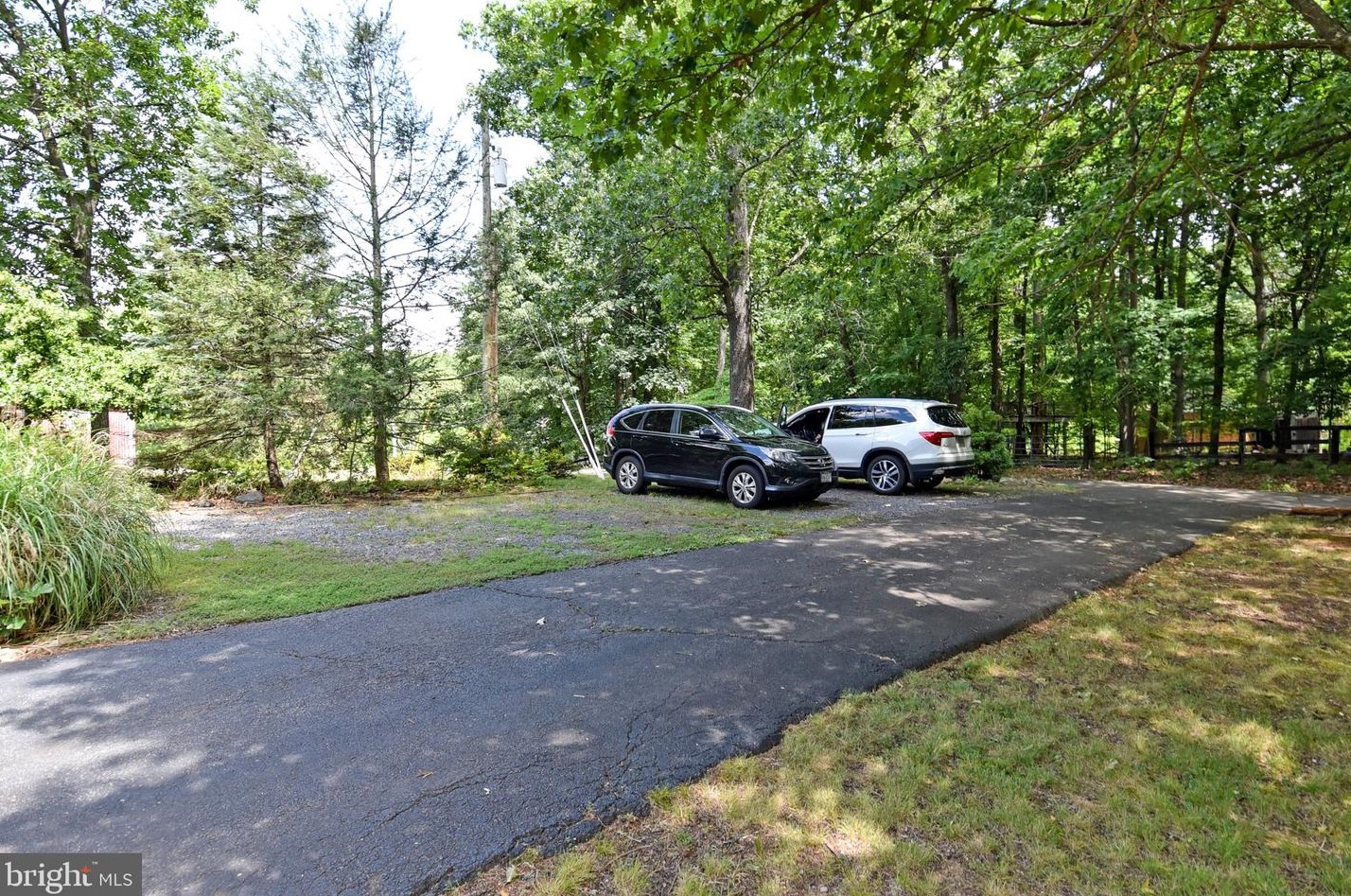 7074 Riley Rd, Warrenton VA  20187-8900 exterior