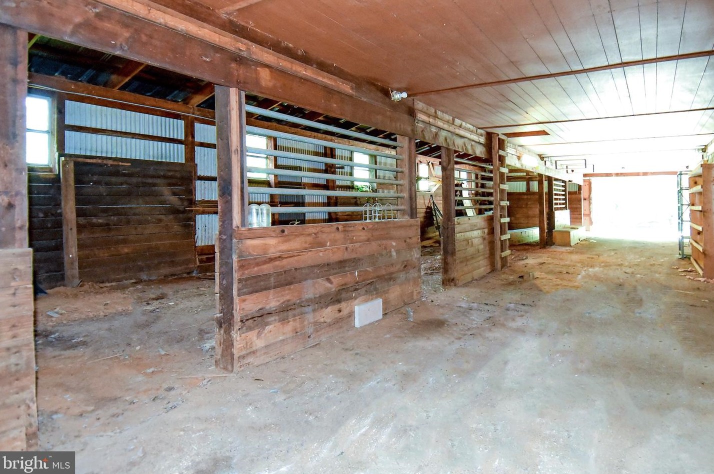 7074 Riley Rd, Warrenton VA  20187-8900 exterior