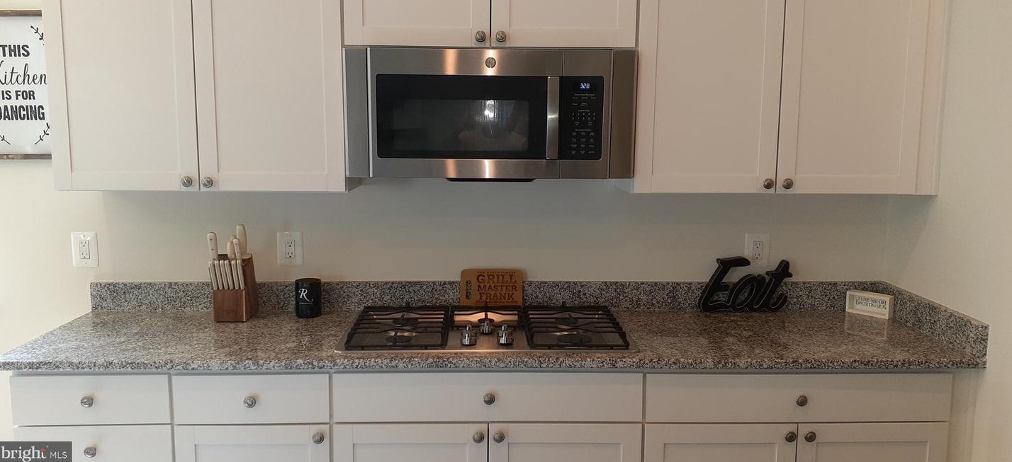 11206 Callie Jo Ct, Bealeton VA  22712-2005 exterior