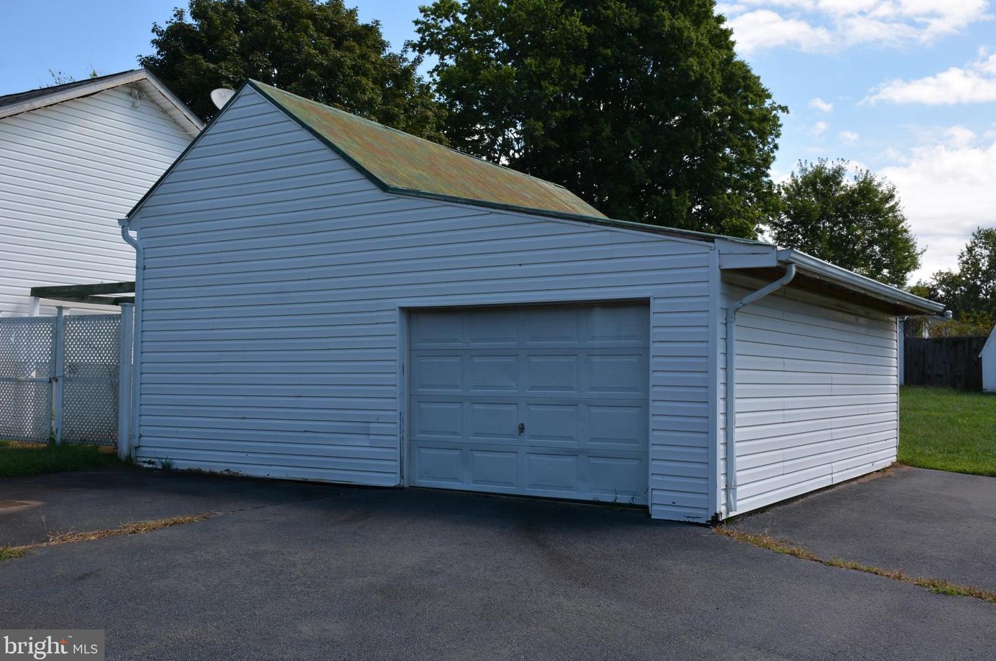 5129 Broad Run Church Rd, Warrenton VA  20187-2705 exterior