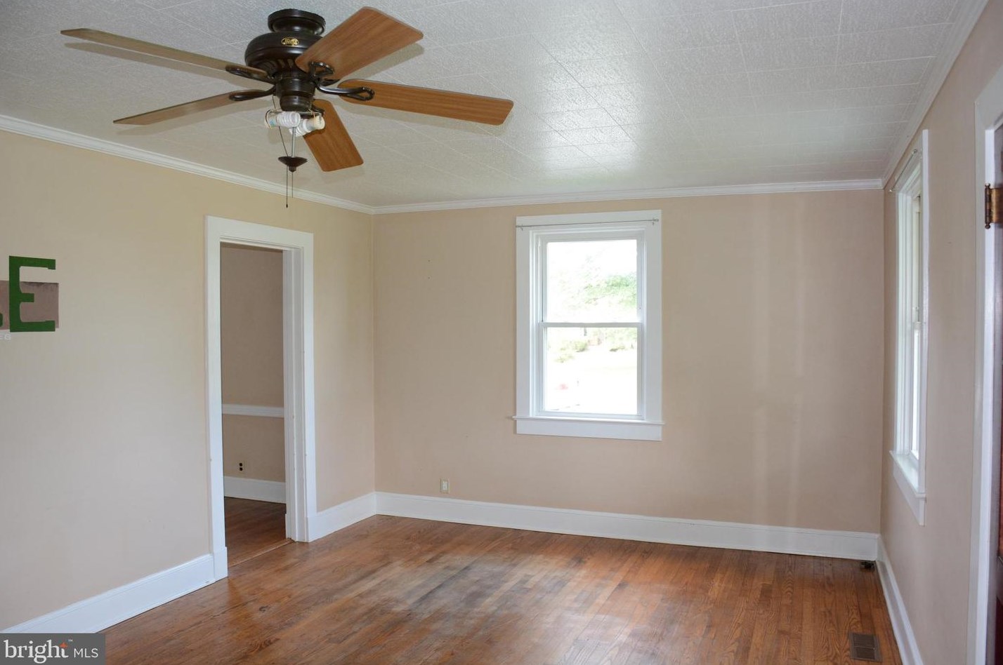 5129 Broad Run Church Rd, Warrenton VA  20187-2705 exterior