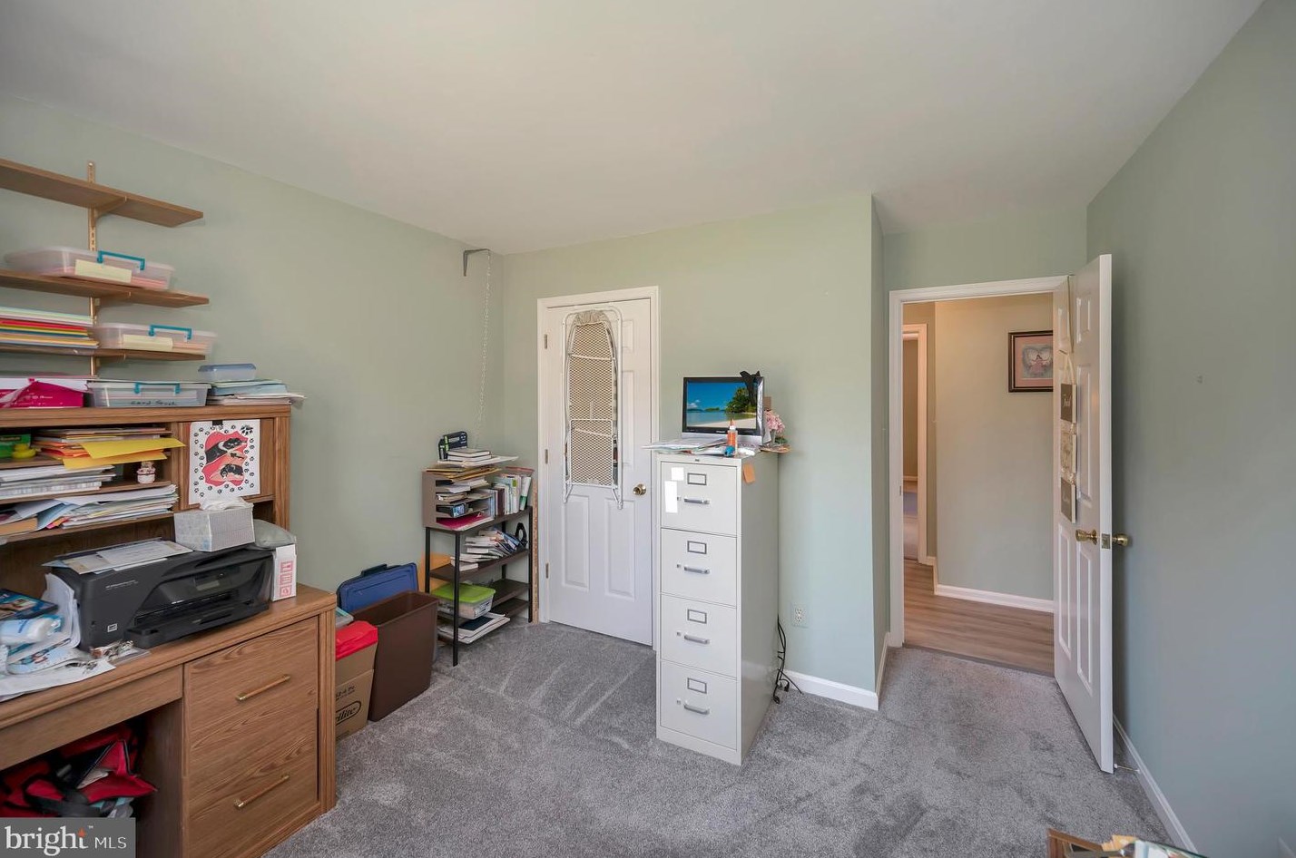 7136 Westmoreland Dr, Warrenton VA  20187-4452 exterior