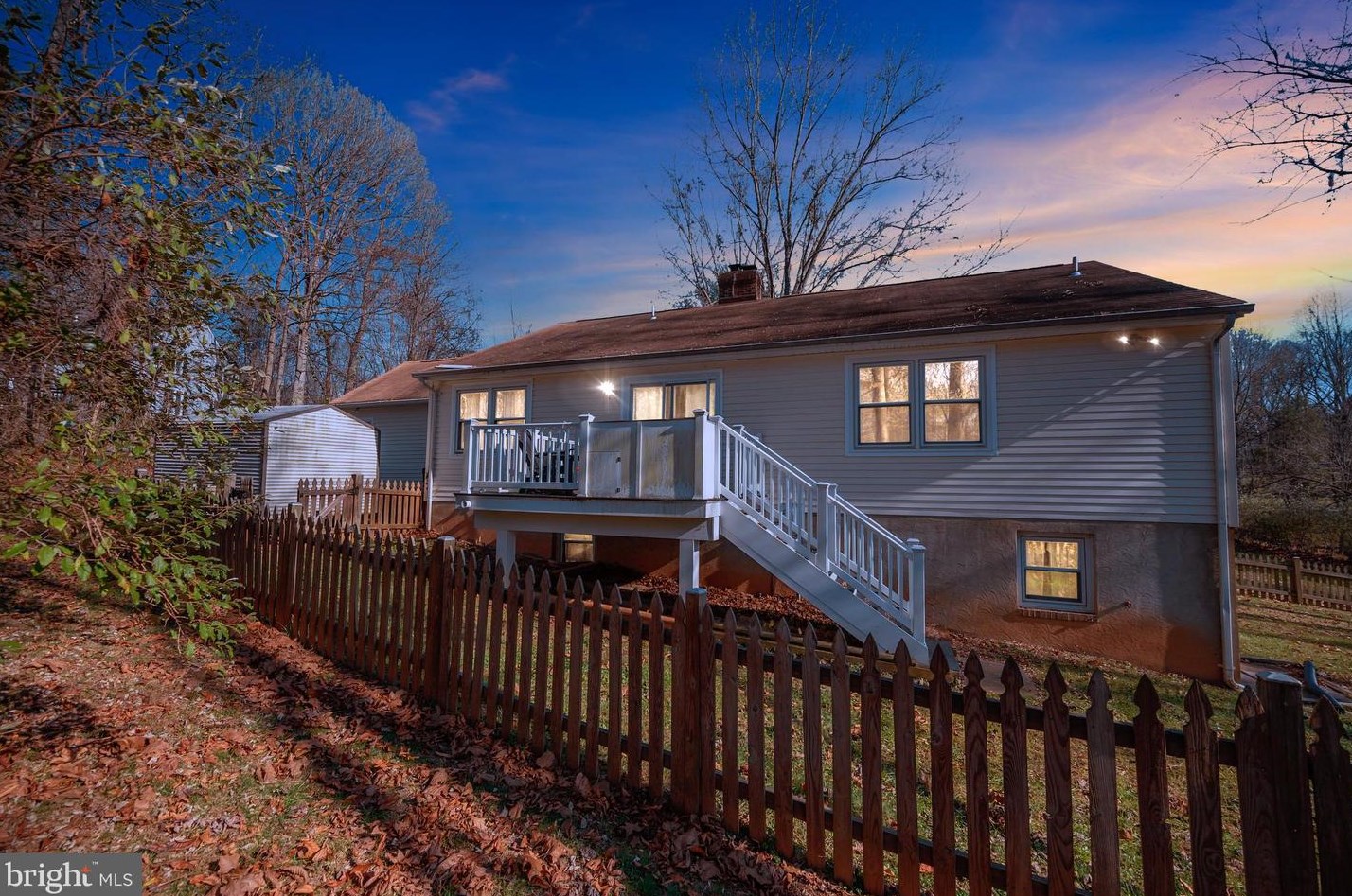 7136 Westmoreland Dr, Warrenton VA  20187-4452 exterior