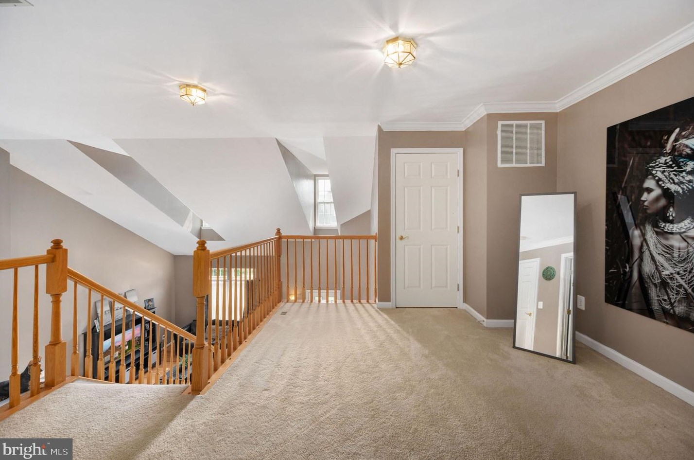 256 Sapphire Ct, Warrenton VA  20186-4340 exterior