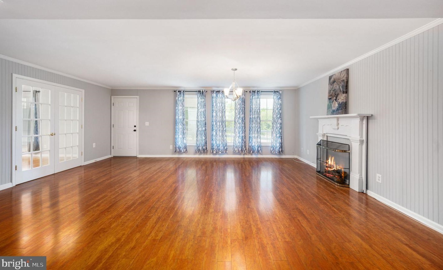 256 Sapphire Ct, Warrenton VA  20186-4340 exterior