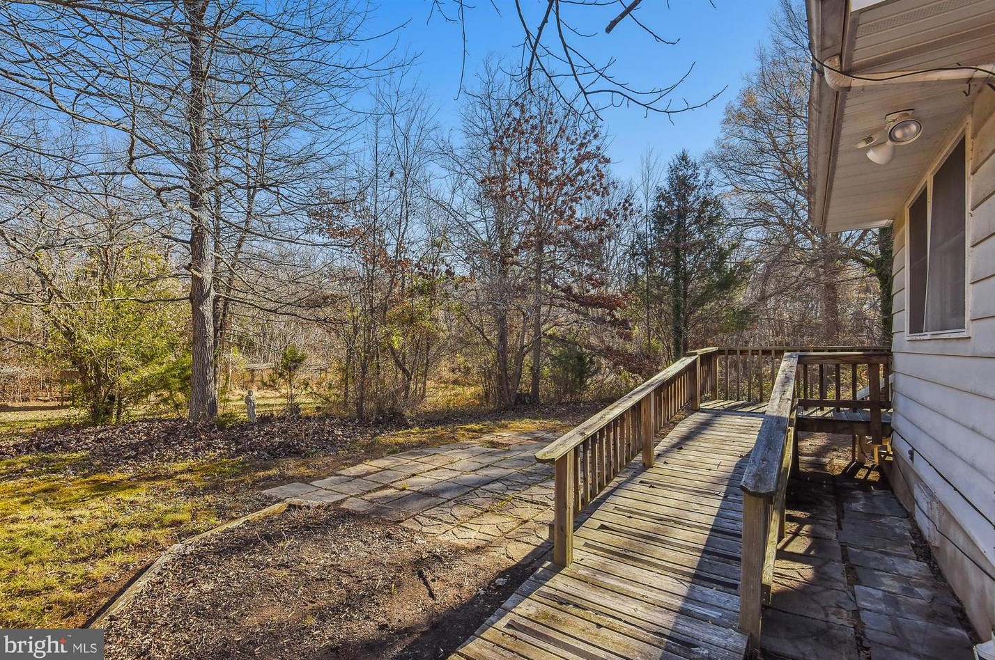 9589 Meetze Rd, Midland, VA 22728