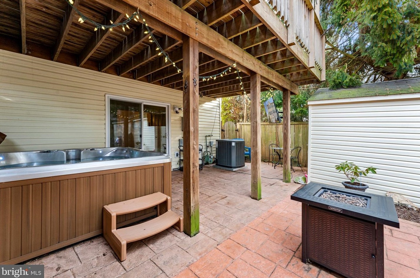 788 General Wallace Ct, Warrenton VA  20186-2111 exterior