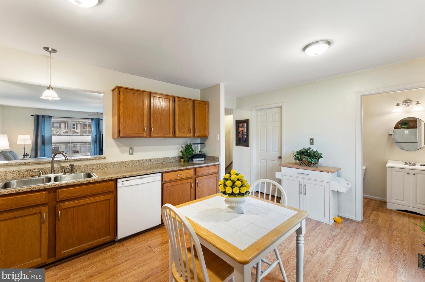 788 General Wallace Ct, Warrenton VA  20186-2111 exterior