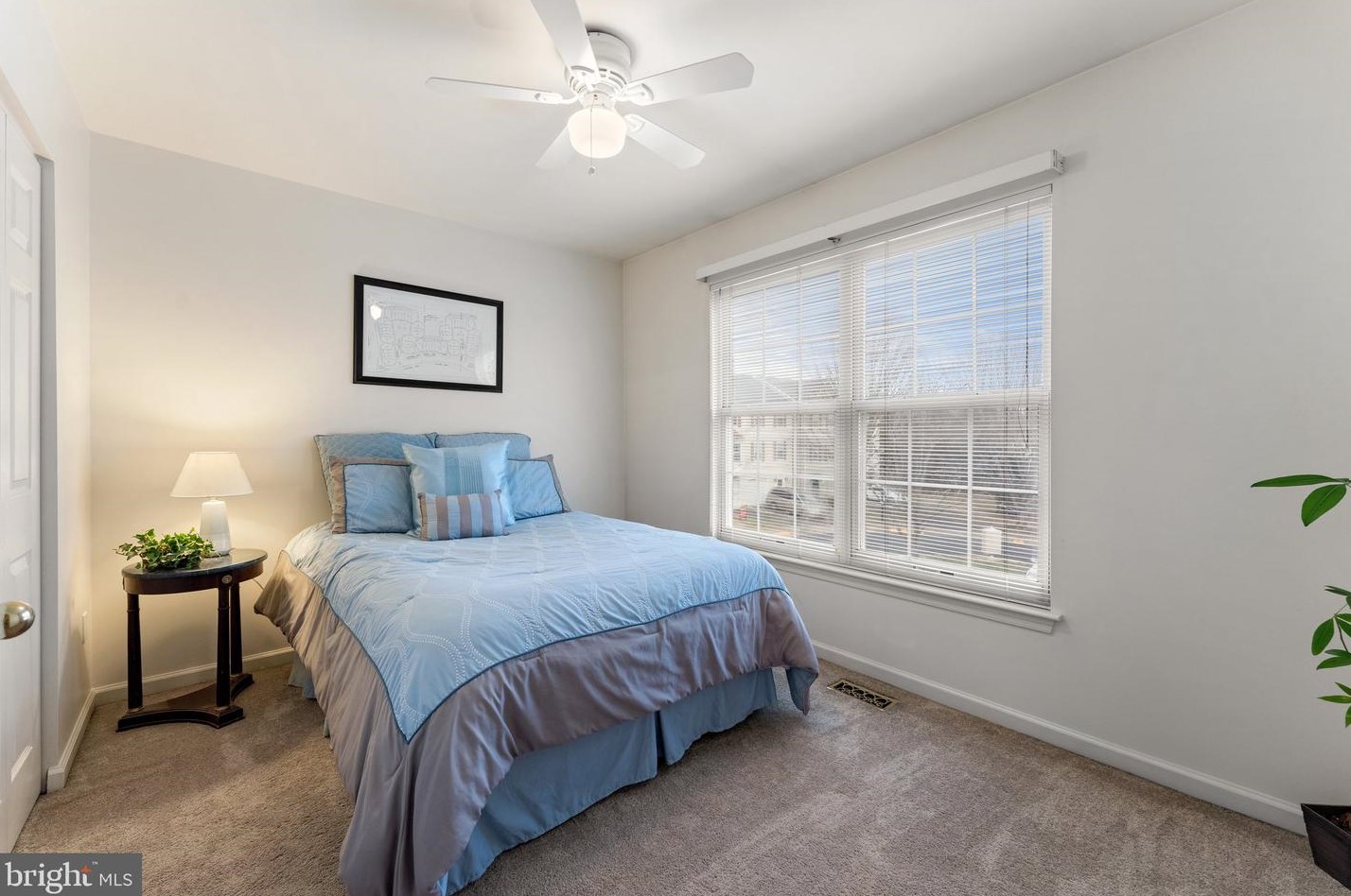 788 General Wallace Ct, Warrenton VA  20186-2111 exterior