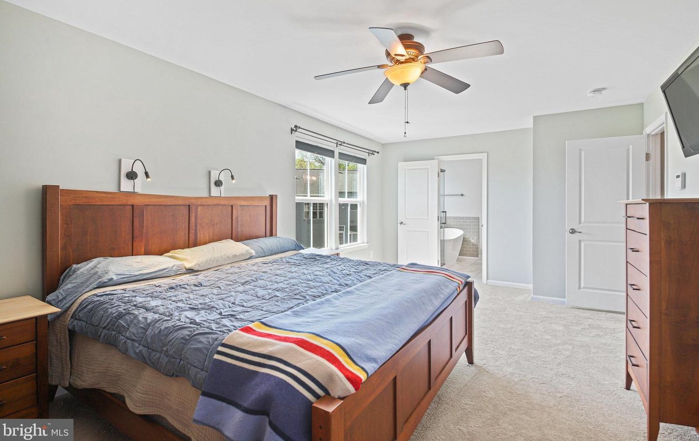 7389 Lake Willow Ct, Warrenton VA  20187-5834 exterior
