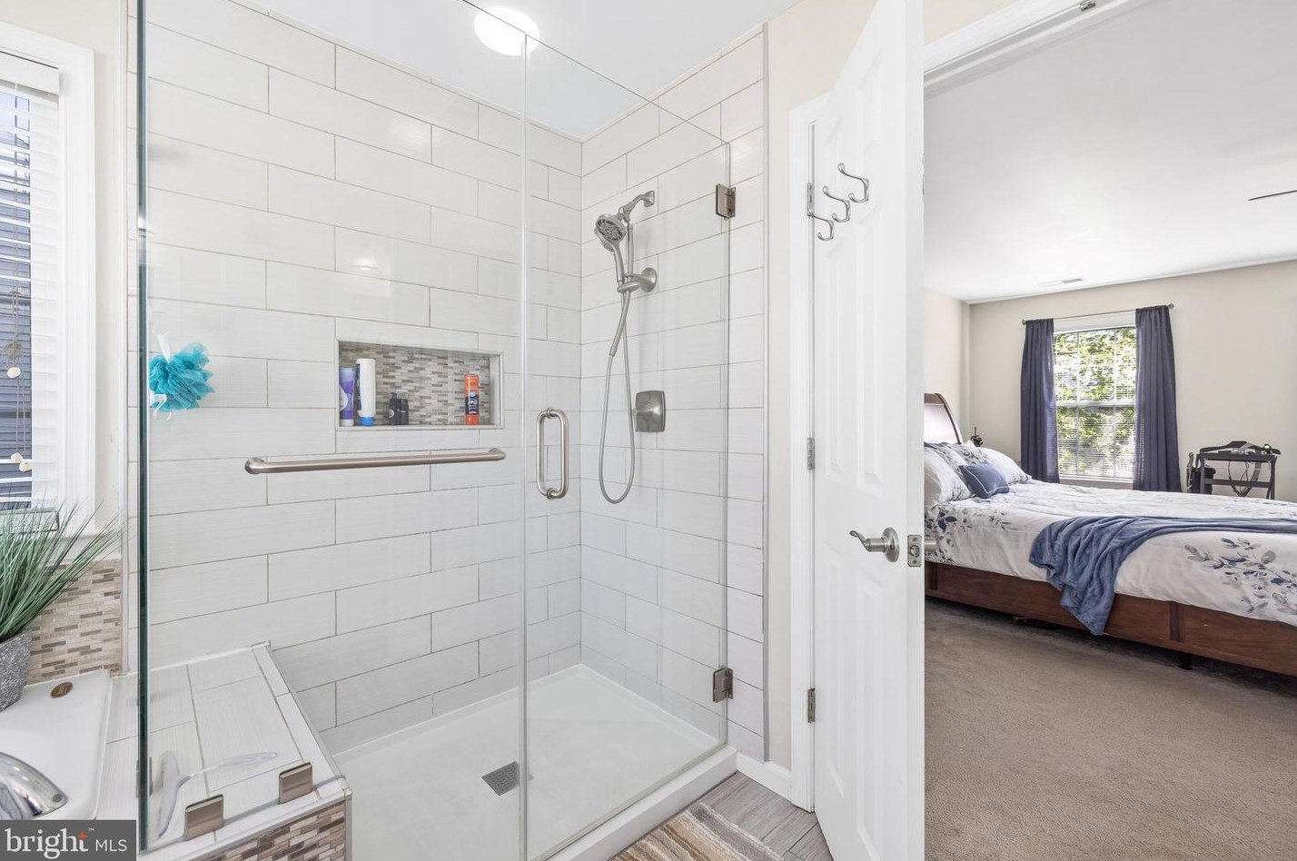 10819 Lord Chancellor Ln, Bealeton VA  22712-5625 exterior